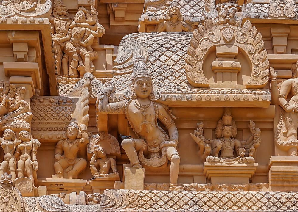 Brihadeeswarar Temple, Thanjavur — view 2